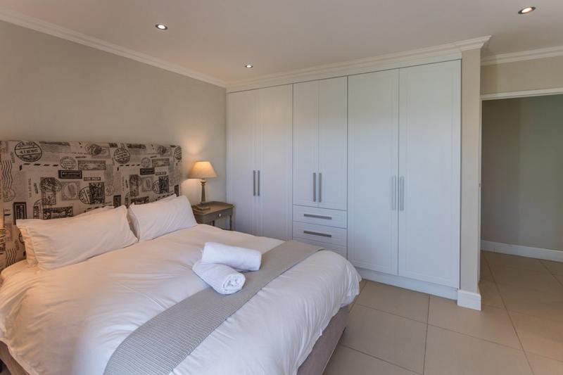 4 Bedroom Property for Sale in Baron View Western Cape